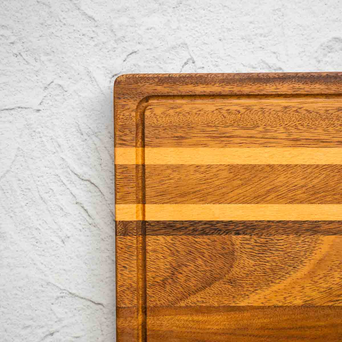 Habitat Walnut & Double Stripe Beach Chopping Board